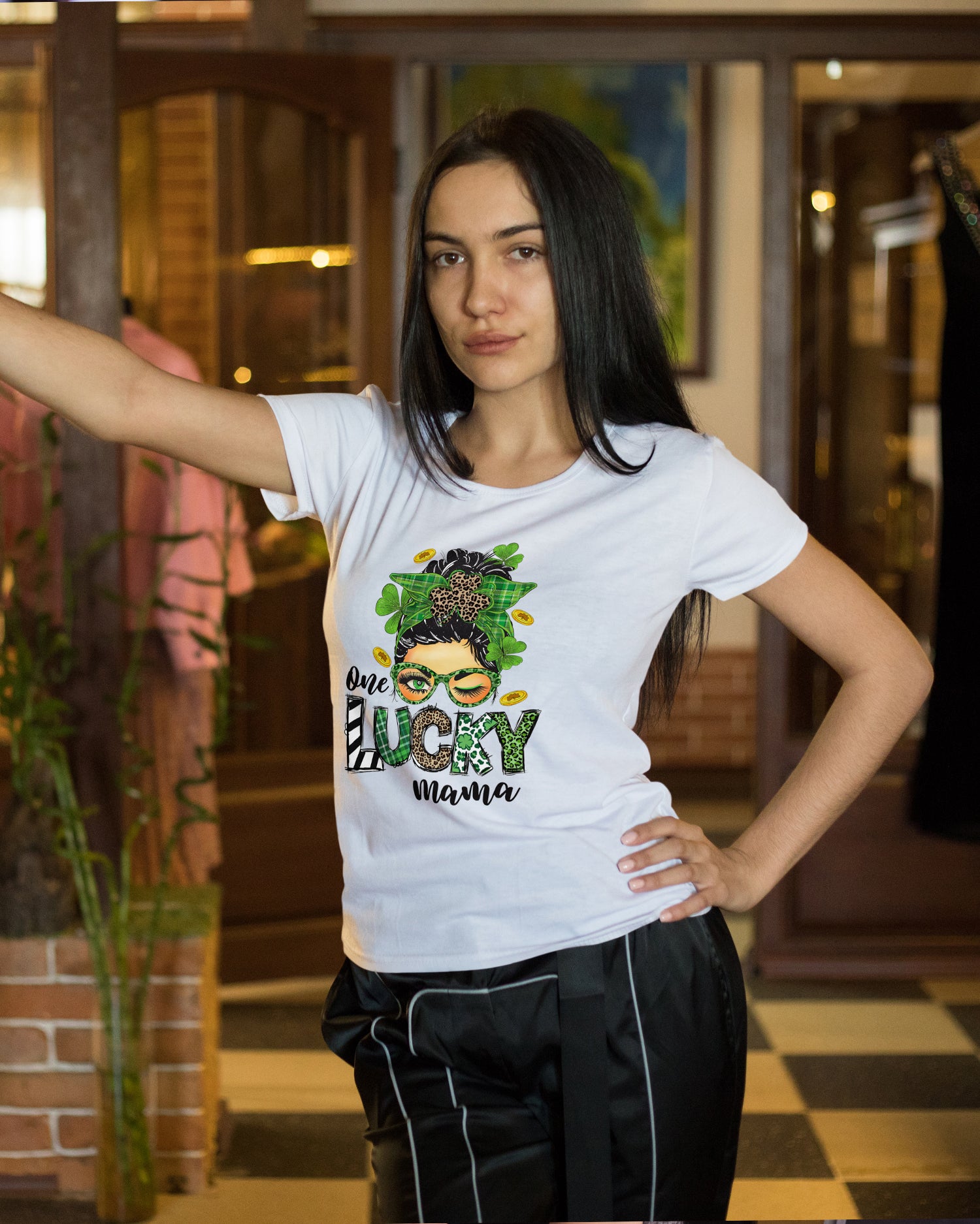 One Lucky Mama Oversized T-Shirt – White